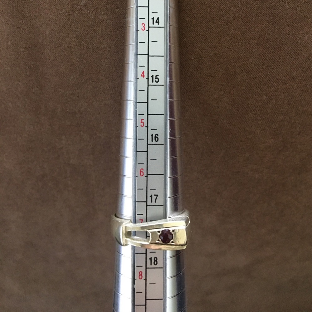 Ruby Ring - So Elegant! - image 3